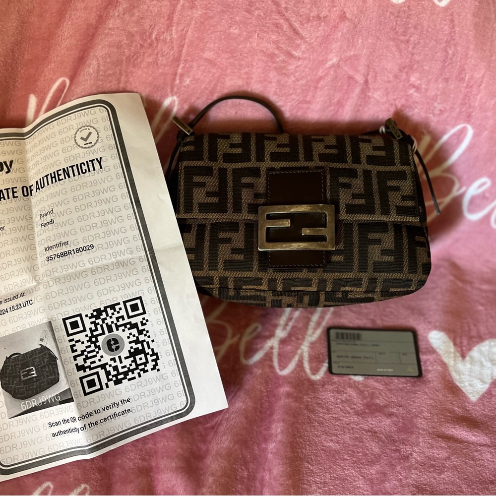 Fendi mini baguette